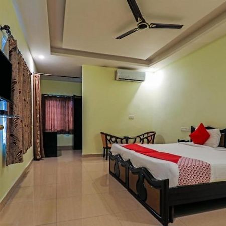 Hotel Meridian Grand Shamshabad Esterno foto
