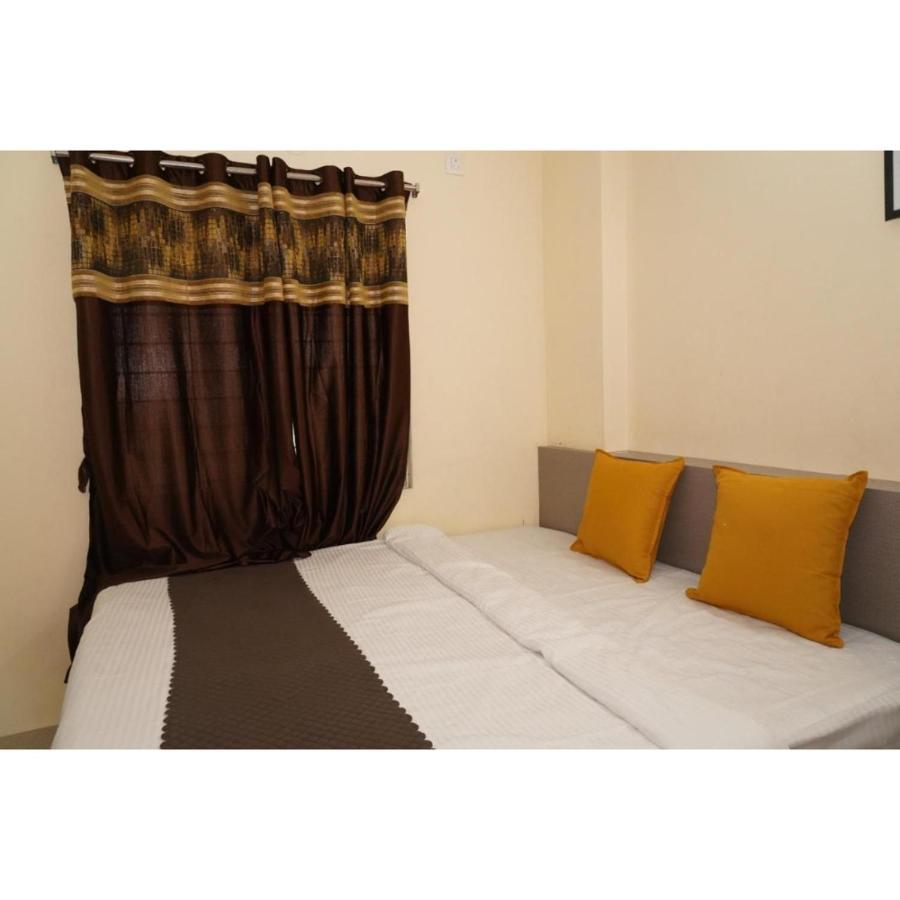 Hotel Meridian Grand Shamshabad Esterno foto